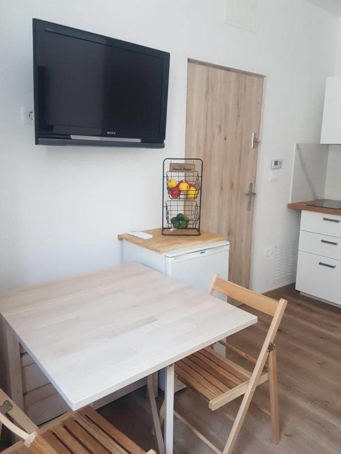 Apartma Soncek อิซอลา ภายนอก รูปภาพ
